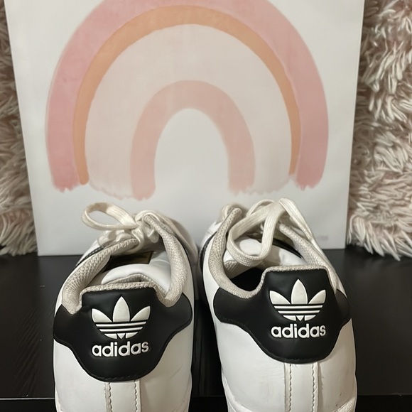 •𝙰𝙳𝙸𝙳𝙰𝚂 𝚂𝚄𝙿𝙴𝚁𝚂𝚃𝙰𝚁 𝚂𝙷𝙾𝙴𝚂 - Picture 4 of 8